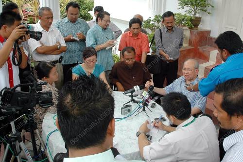 TENGKU RAZALEIGH HAMZAH