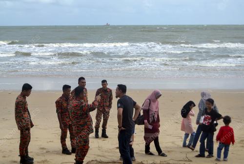 TINJAUAN PANTAI