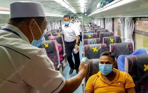 JASA TREN "SHUTTLE TIMUR"