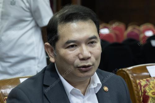 RAFIZI RAMLI