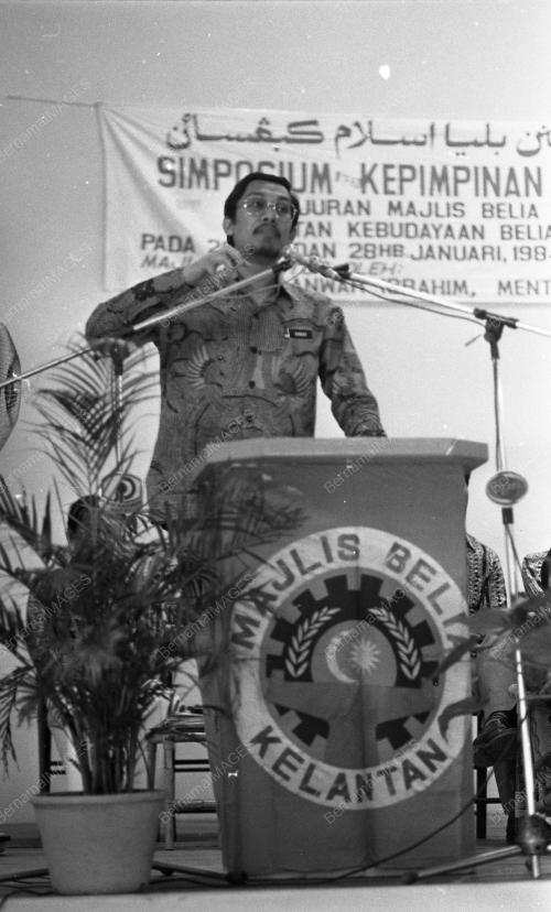KB05_18022015_ANWAR_TUTUP