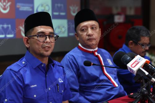 MOHD AZMAWI FIKRI ABDUL GHANI