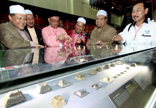 KB05_18082014_PAMERAN_WANG