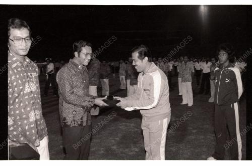 MAHATHIR HADIRI SUKAN UMNO