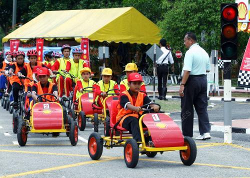 PERTANDINGAN KEBANGSAAN LALULINTAS SHELL