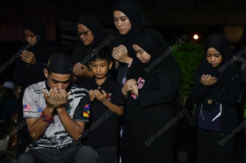 KEBUMI JENAZAH ALLAHYARHAM ISTIQOMAH
