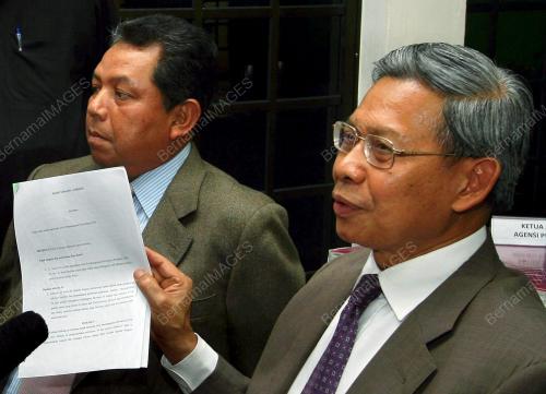 MUSTAPA MOHAMED