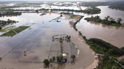 TINJAUAN BANJIR DI TUMPAT