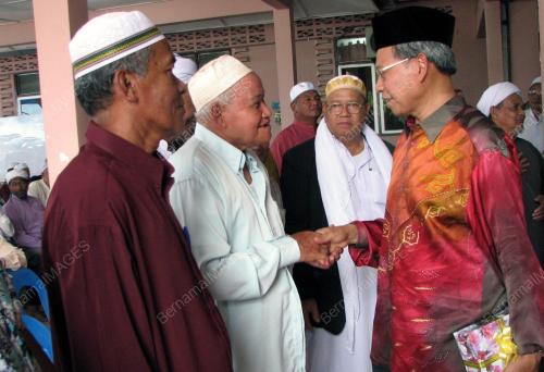 MUSTAPA MOHAMED