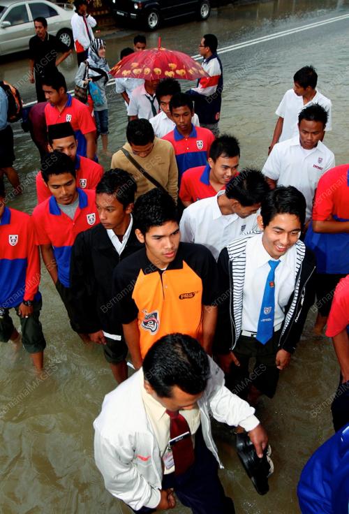 BANJIR DI KELANTAN