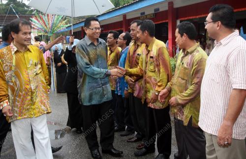 DR FUAD ZARKASHI