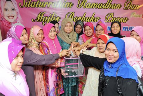 SHAHANIM MOHD YUSOF