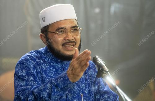 DR NIK MUHAMMAD ZAWAWI SALLEH