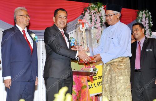 KB05_26052015_HARI_GURU