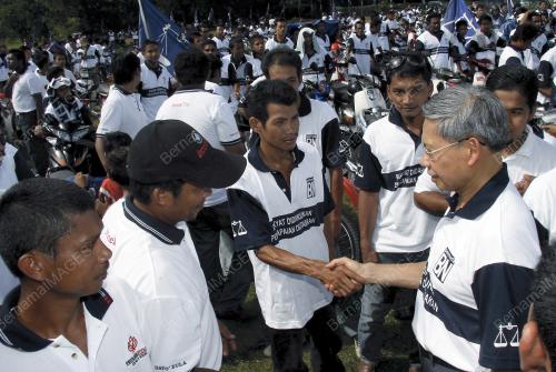 MUSTAPA MOHAMED