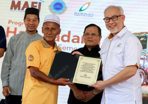 DATUK SERI AHMAD HAMZAH