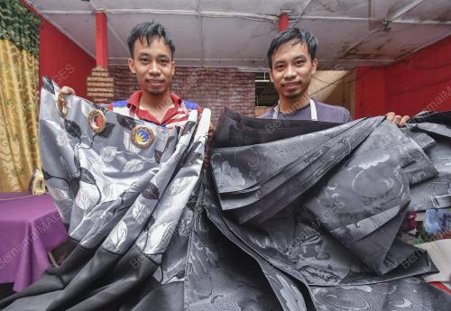 TUKANG JAHIT KEMBAR