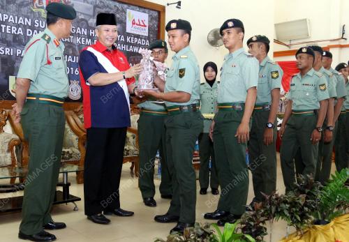 KB05_27062016_ANNUAR_ATM