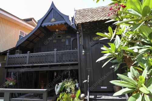 RUMAH TIANG 12