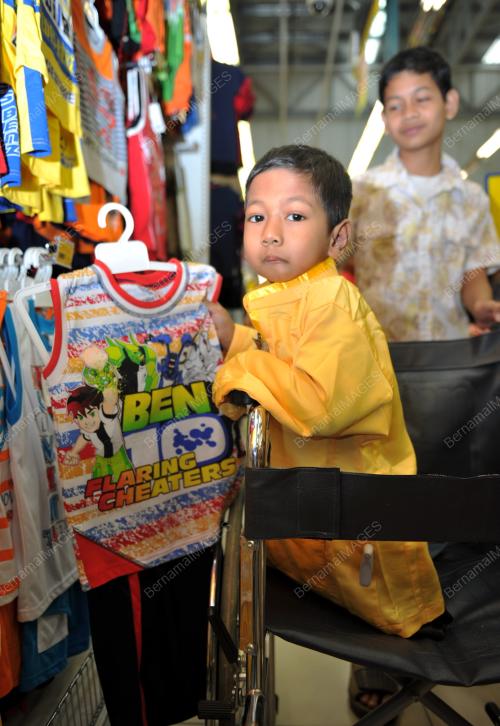 KB05_28072013_BAJU_RAYA