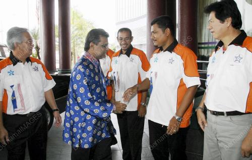 M KAYVEAS