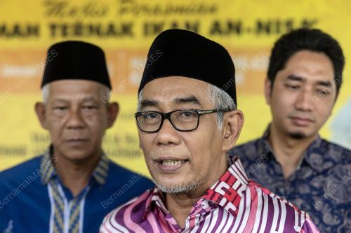 DATUK TENGKU AHMAD BADLI SHAH RAJA HUSSIN