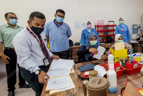 DR MOHD ZURAIRIE MPHD ZUBIR