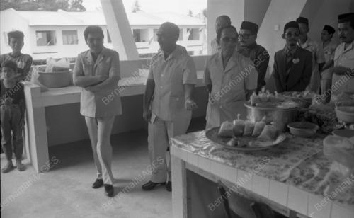 KB06_01072015_PASAR_JELAWAT