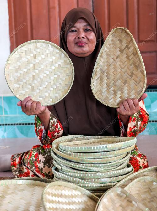 HAZLINA AWANG HAMAT