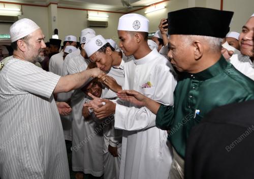 KB06_04062018_AGONG_BN201806019845