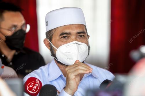 DR NIK MUHAMMAD ZAWAWI SALLEH