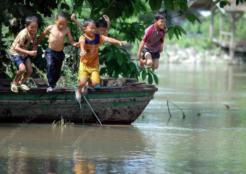 SUNGAI GOLOK