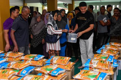 BANTUAN MANGSA BANJIR KELANTAN