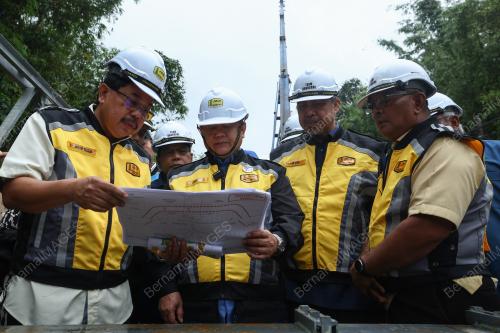 DATUK SERI ALEXANDER NANTA LINGGI