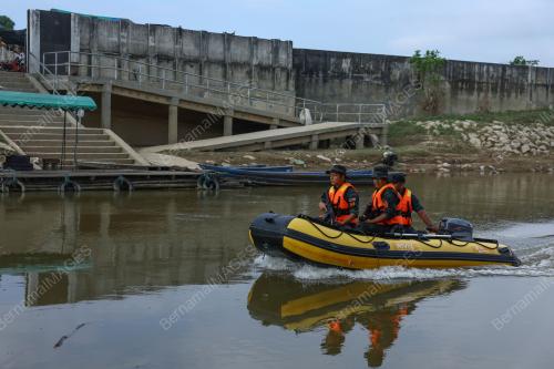 SENOI PRAAQ TINJAUAN KESELAMATAN SEMPADAN