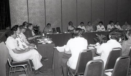 KB06_08012015_PERTEMUAN_PERNIAGAAN
