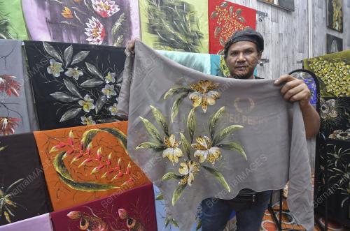 ROSLI AB RASHID