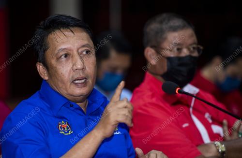 DATUK AHMAD JAZLAN YAAKUB