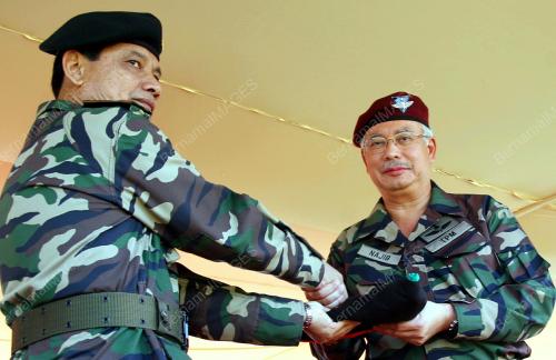 MOHD NAJIB TUN ABDUL RAZAK
