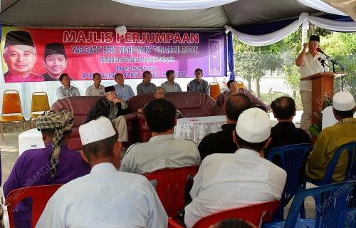 DATUK SERI NAJIB TUN RAZAK