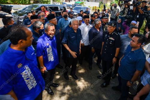 DATUK SERI ISMAIL SABRI YAAKOB