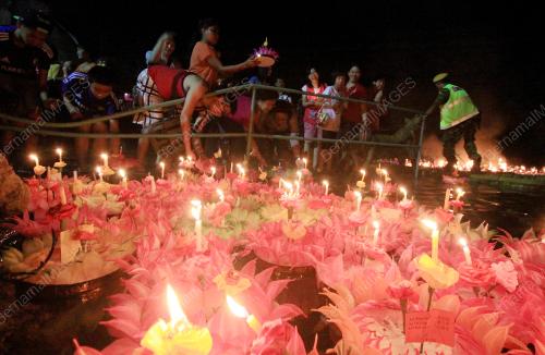 KB06_10102014_LOY_KRATHONG