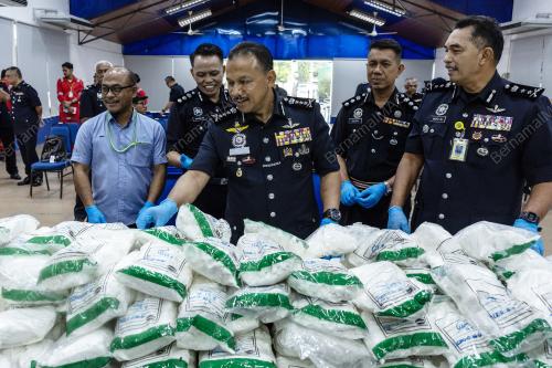 DATUK MOHD YUSOFF MAMAT