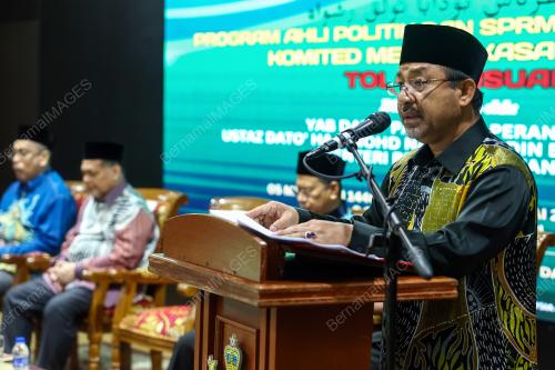 DATUK MOHD NASSURUDDIN DAUD