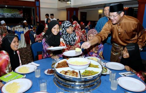 KB06_12082012_ANAK_YATIM