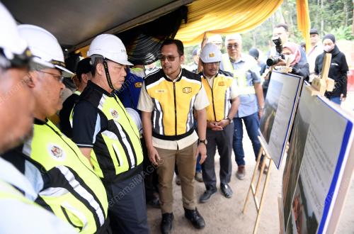 DATUK SERI FADILLAH YUSOF