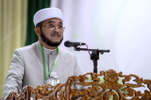 DATUK DR NIK MUHAMMAD ZAWAWI SALLEH