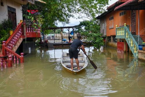 TINJAUAN PARAS AIR SUNGAI GOLOK