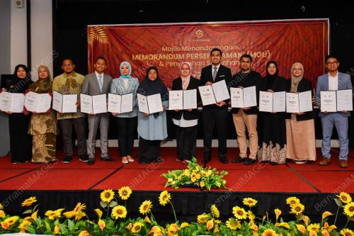 DR MOHD HAKIMI ZAINUDDIN
