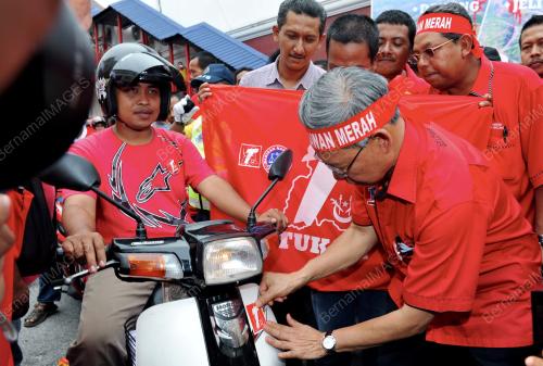 KB06_15022013_GERAKAN_TUKAR